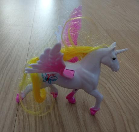 Jednorožce s pohyblivými krídlami 3 ks, 