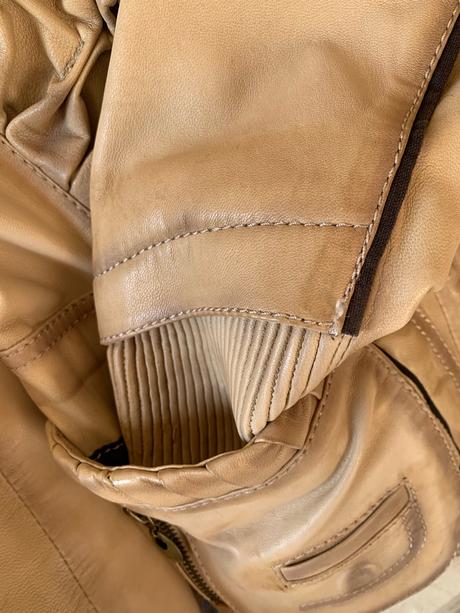 Damska koženná bunda ručná práca., m