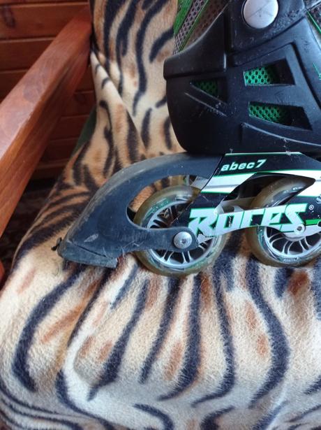 Kolieskové korčule, 43