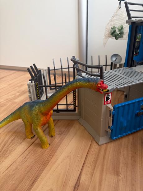 Schleich dinosaurus stanica, 