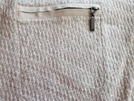 Krémové elastické šaty, m