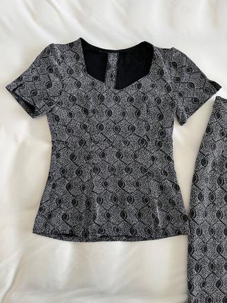 Slávnostný čierno-biely vzorovaný set (top + sukňa, m