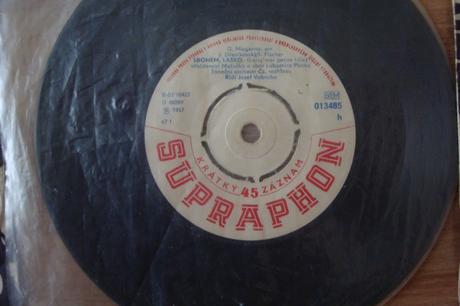 Predám platne od slovenských a českých interprétov, 