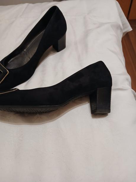 Čierne kožené poltopánky  veľ 40., 40