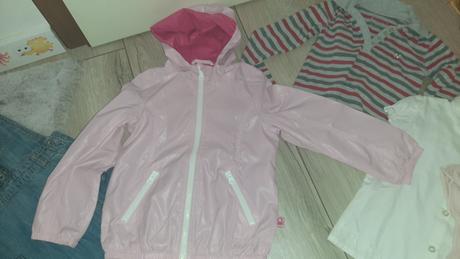 Taška plná vecí guess, benetton, laura biagiotti, 104–116
