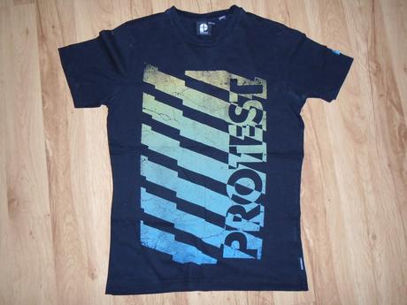 Znackove tricko protest, m