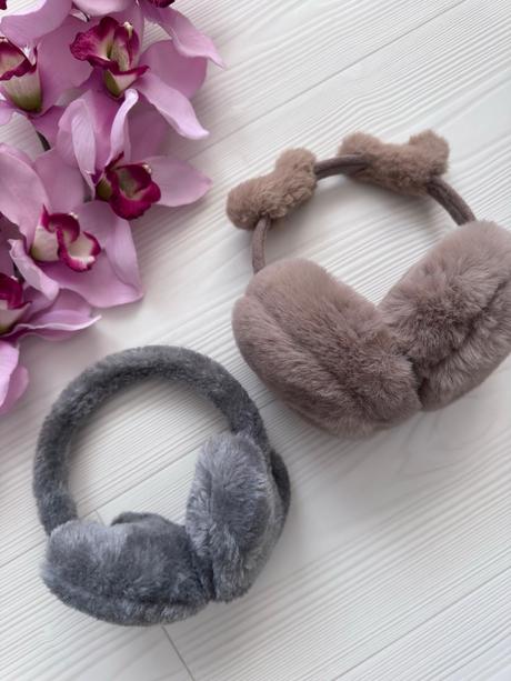 Dvoje klapky na uši, 