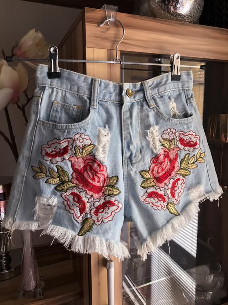 Denim šortky s výšivkou, xs