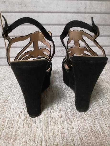 Sandále na platforme, 38