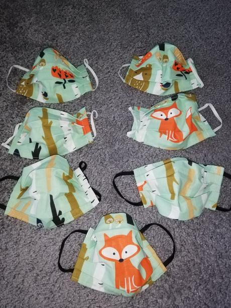 Detské dvojvrstvové rúško zvieratká v lese, 