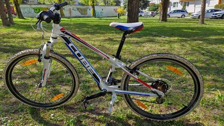 Bicykel cube 240, 24