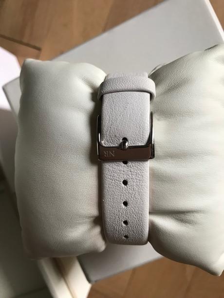 Dámske hodinky nina ricci, 