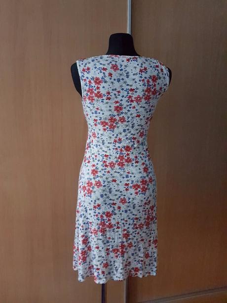 Biele viskózové šatky s kvietočkami vel.m, m