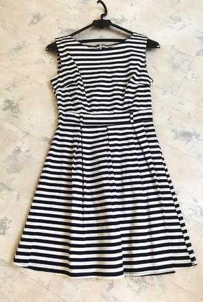 Námornícke šaty, m