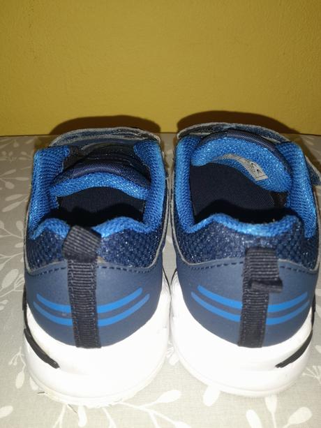 Lahke tenisky, lupilu,28