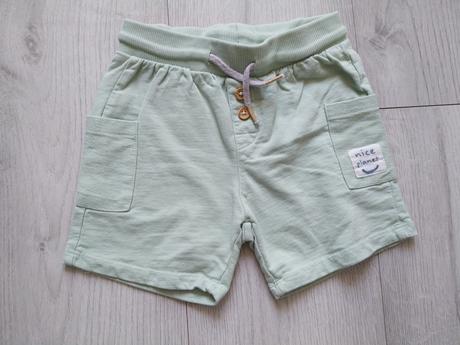 Šortky, reserved,104