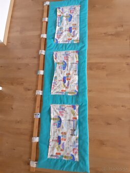 Zástena ku posteli, 