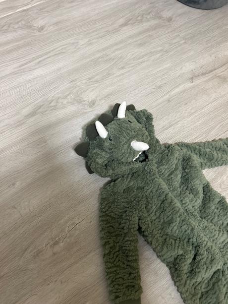 Overal dino, f&f,104