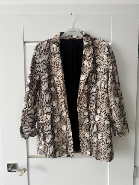 Sako s hadím vzorom, camaieu,38
