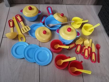 Kuchynský riad a náradie do kuchynky, 