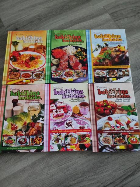 Tradičná babickina kuchárka, koláče, pečenie, 