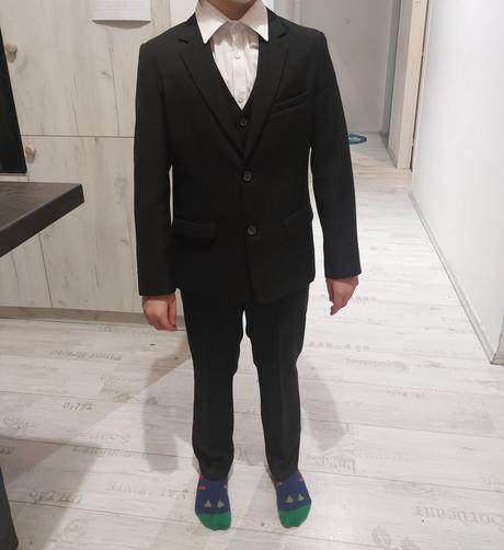 Chlapčenský oblek, 140