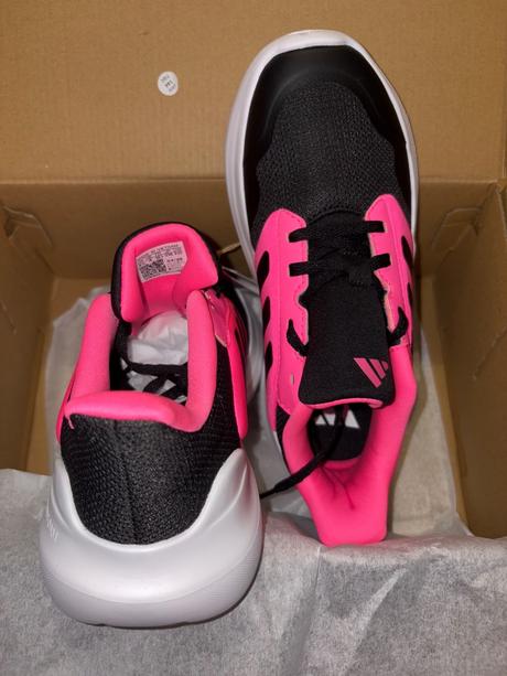 Tenisky adidas v.36 2/3 s visačkou, adidas,36
