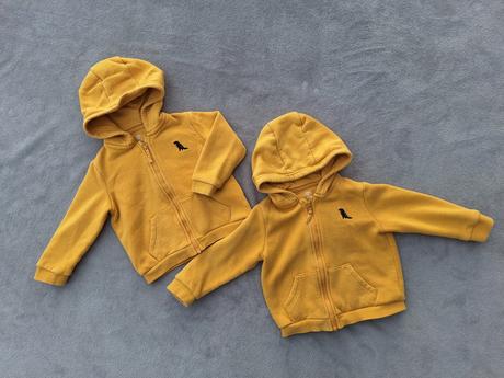 Mikinky pre dvojcata, 74