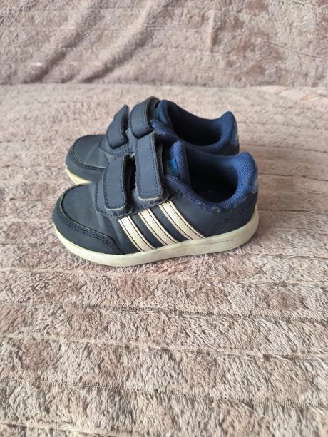 Adidas botasky, adidas,23