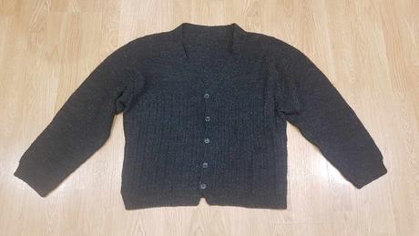 Tmavošedý sveter v. 44, 44