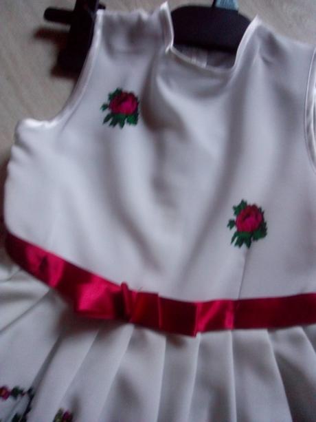 Folklórne šaty, 116