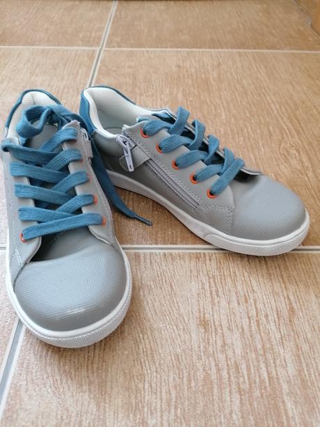 Jarné topánky - stielka koža, baťa,32