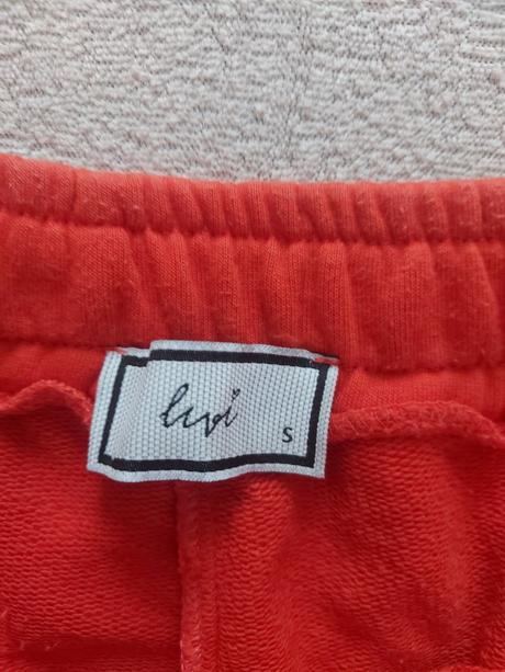 Damske kratasy a mikina, s