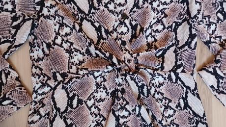 Šaty s hadím vzorom, bershka,xs