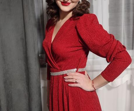 Spoločenské šaty, 38