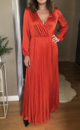 Spoločenské šaty, 46