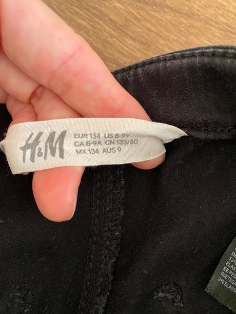 Čierne rifle, h&m,134