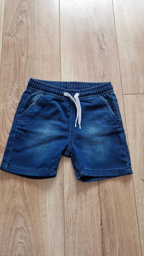 Šortky veľ. 98-104 cm., lupilu,98
