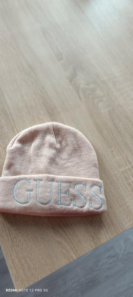 Čiapka, guess,128