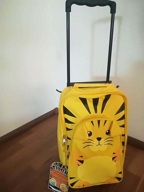 Detský kolieskový kufor, 