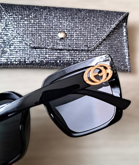 Dámske slnečné okuliare s puzdrom, 