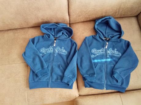 Mikiny pre dvojičky, 104