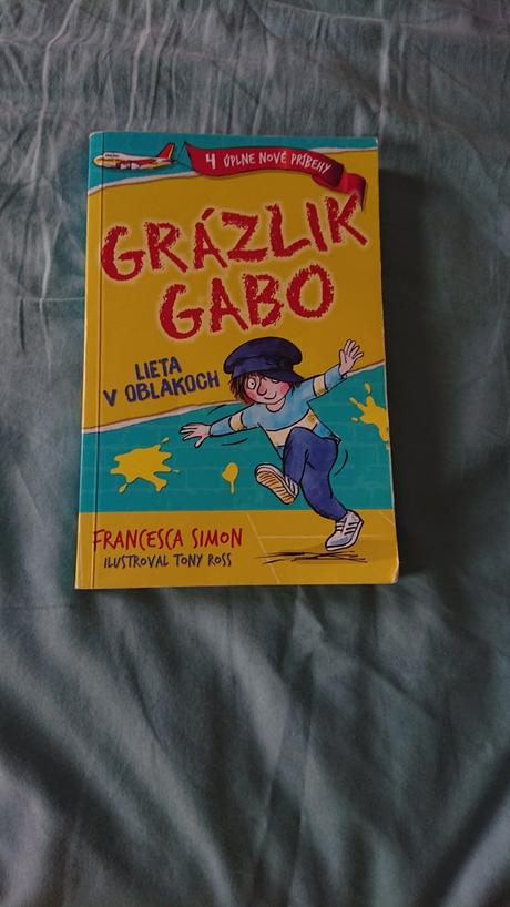 Grazlik gabo lieta v oblakoch,