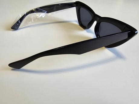 Damske cierne okuliare, 