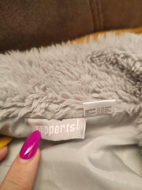 Vetrovka, pepperts,152