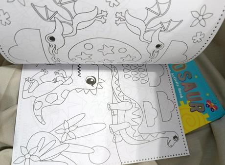 Dinosaurus vymaľovánka s nálepkami, 