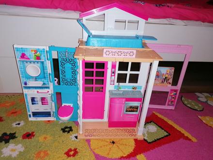 Skladací domček pre barbie,