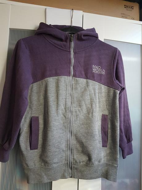 Mikina v dobrom stave takko neposkodena, takko,134