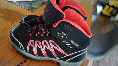 Waterproof air-stream anatomic, 32