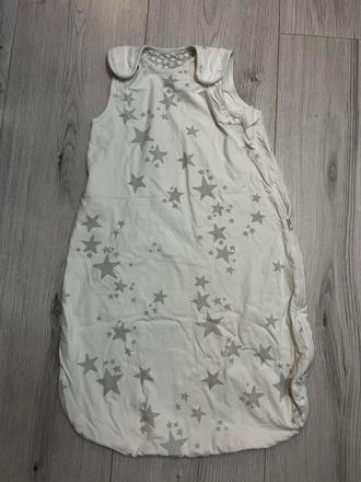 Krémový tenký spací vak, next